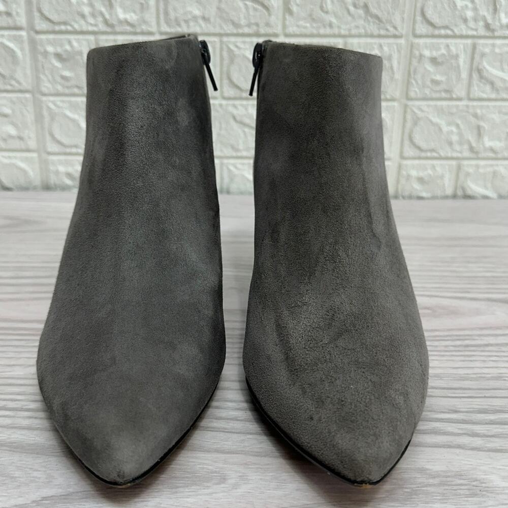 Clarks Linvale Sea Booties WMNS 7.5 Gray Suede Zipper Ankle Pointed Toe Heeled